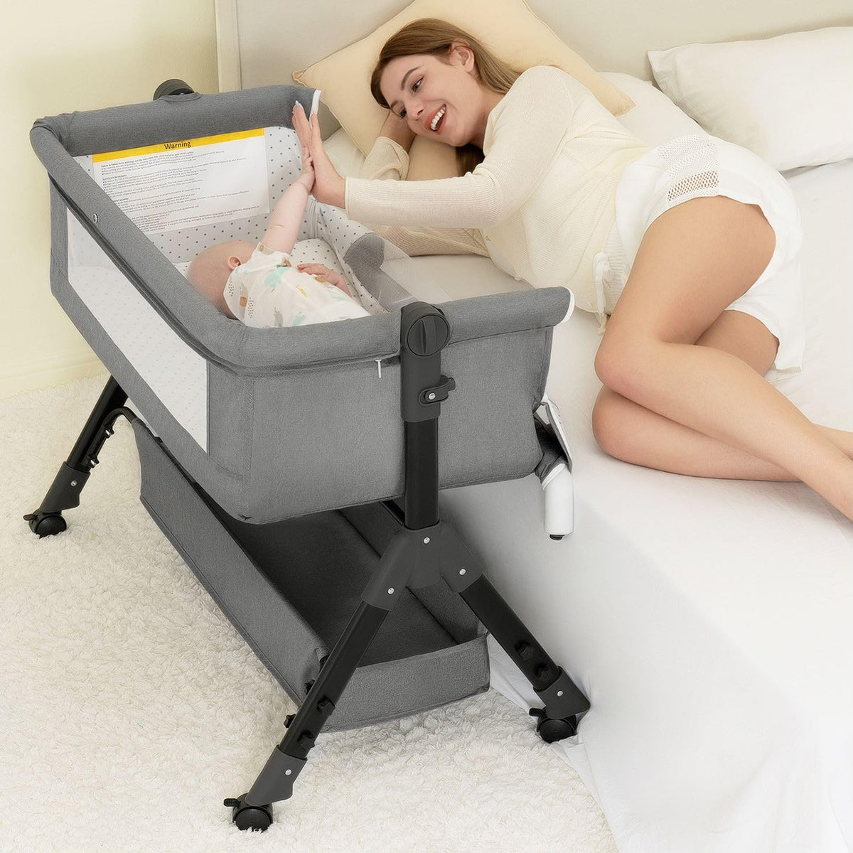 3 in 1 Adjustable Baby Bassinet with Wheels and Storage Basket K6415