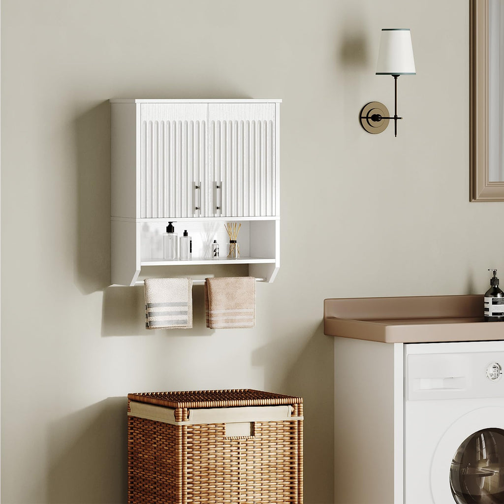 White Fluted Bathroom Wall Cabinet with Towel Rack M431079